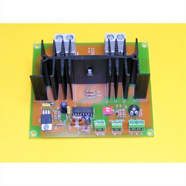 Regulador luz 8/30V CC PROF 25A de 0 a 10 V